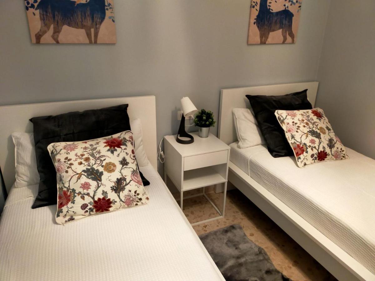 Bastinazo Alohadream - Premium - La Mejor Ubicacion Con Aire Acondicionado, Insonorizacion, Terraza Y Equipamiento En El Puerto De Santa Maria - Grupo De Solo Menores De 25 No Aceptados Salvo Fianza Adicional Exteriör bild